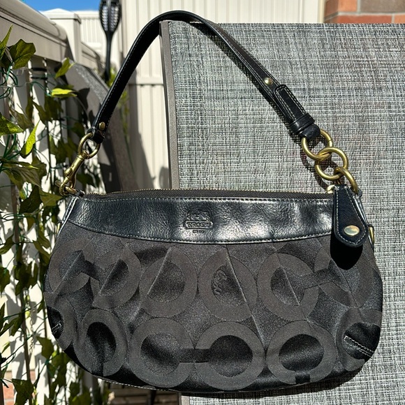 Coach Handbags - Coach Signature Auth. Art Logo FO873-12950 Black Hobo Demi Purse Purple Inside